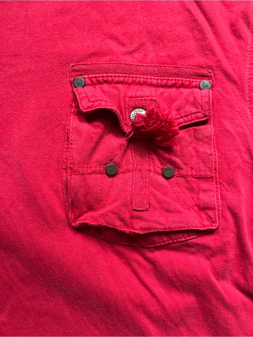 COOGI Red Logo Cargo Pocket Crew Neck Tee Shirt Men’s Size L Streetwear 90s Y2K - Picture 4 of 9